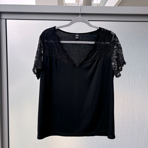 SHEIN TALL | Lace Short Sleeve - Picture 4 of 6
